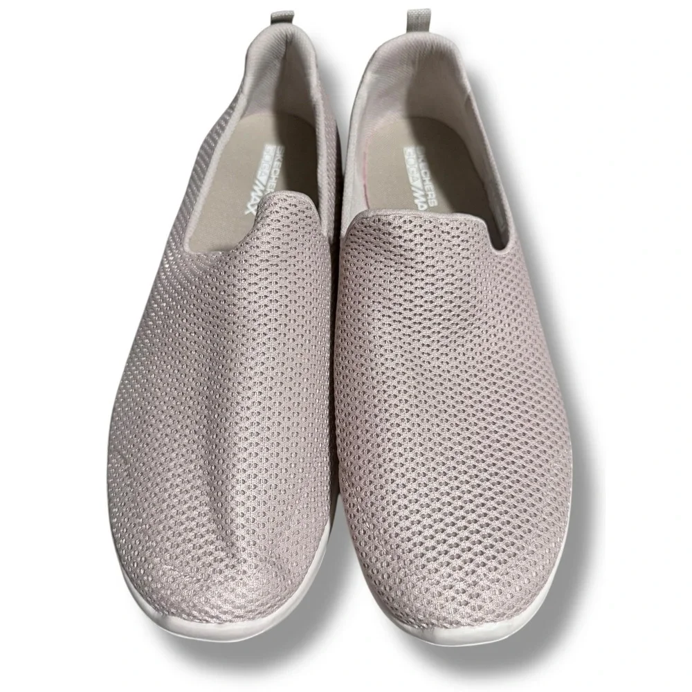 Skechers Mens GOwalk Max Textile Upper Slip On Walking Shoes Sz 12 Taupe